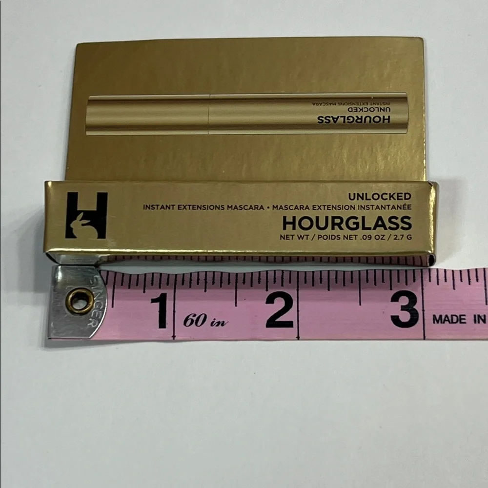 Hourglass Unlocked Mascara in Gold